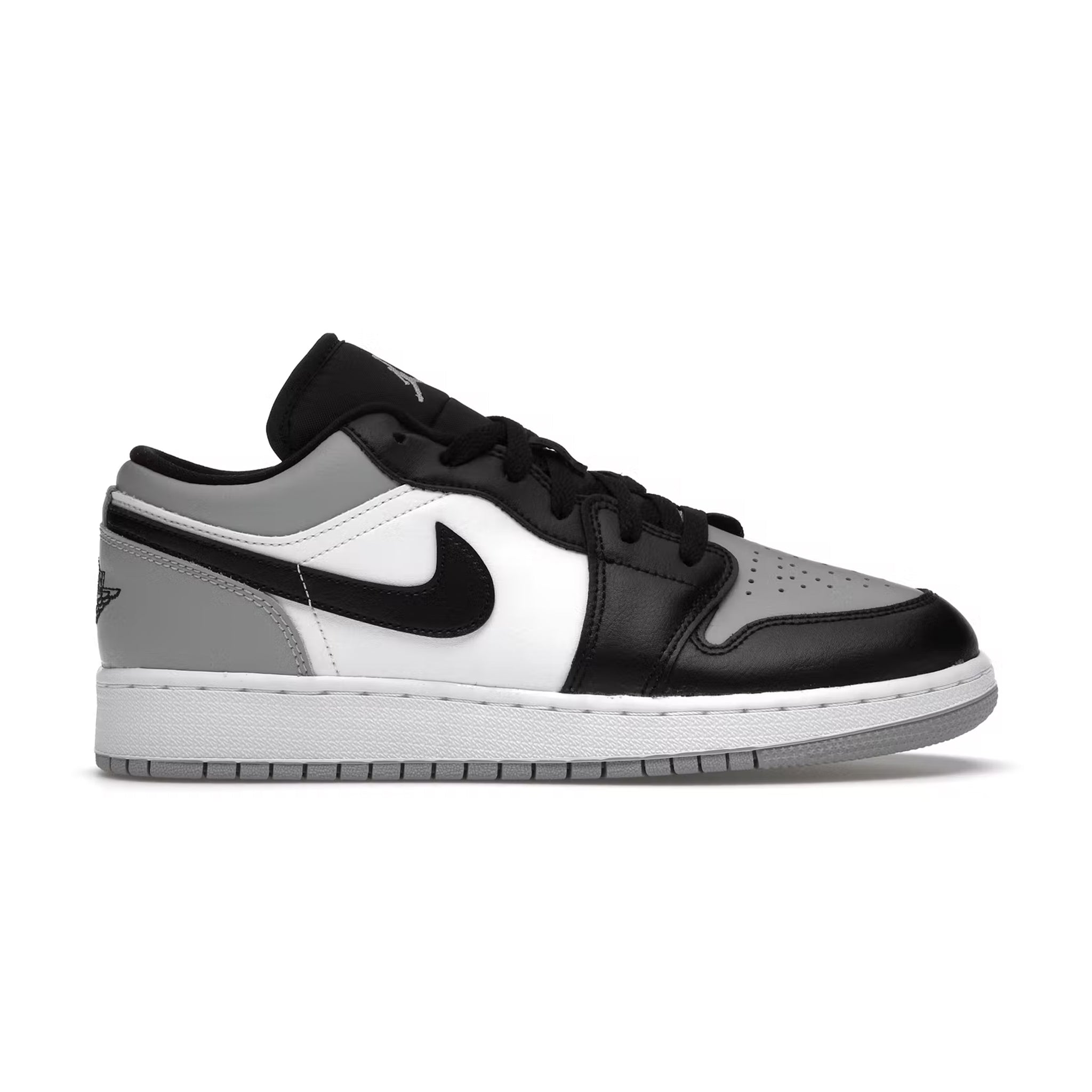 Front view of Air Jordan 1 Low Shadow Toe (GS) 553560-052